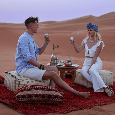 Sahara Family Luxury Camp Hotel เมอร์ซูกา ภายนอก รูปภาพ